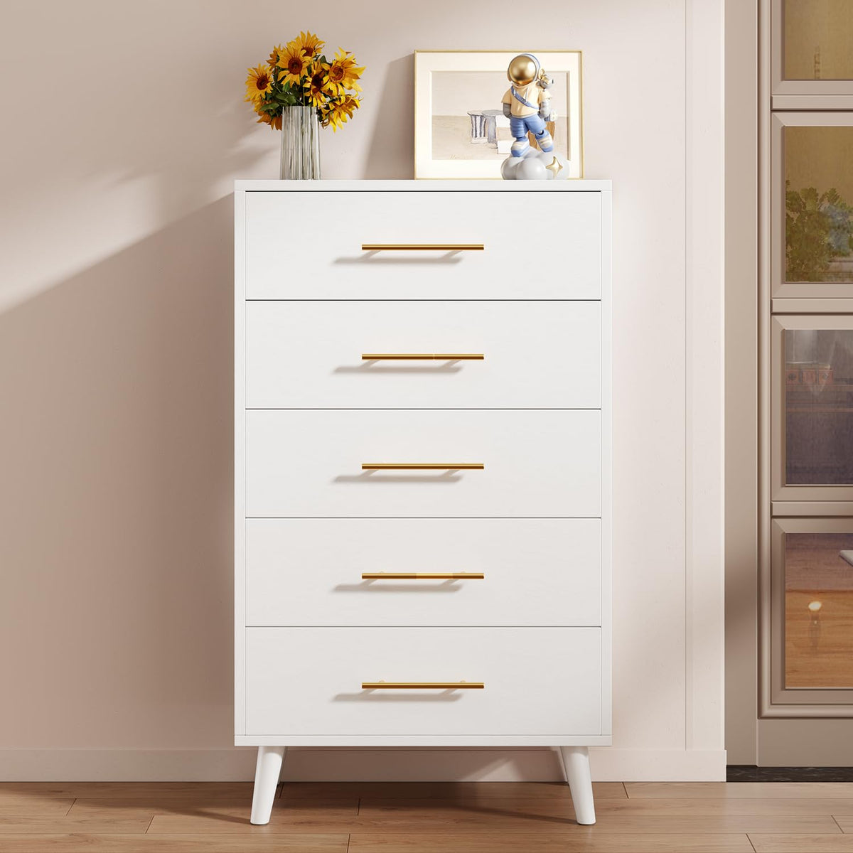 White 5 Drawer Dresser M402778