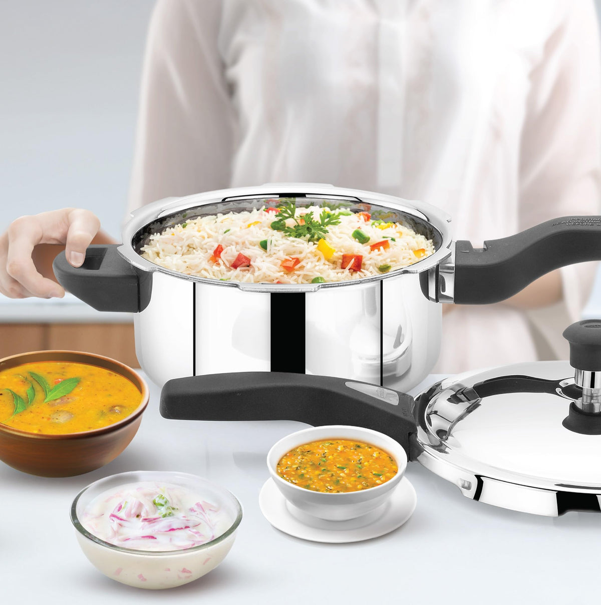 Triply Stainless Steel Pressure Cooker 3 Liter R70543